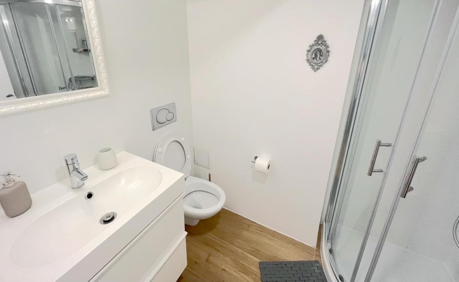 Valetier Apartments Ljubljana Eksteriør bilde